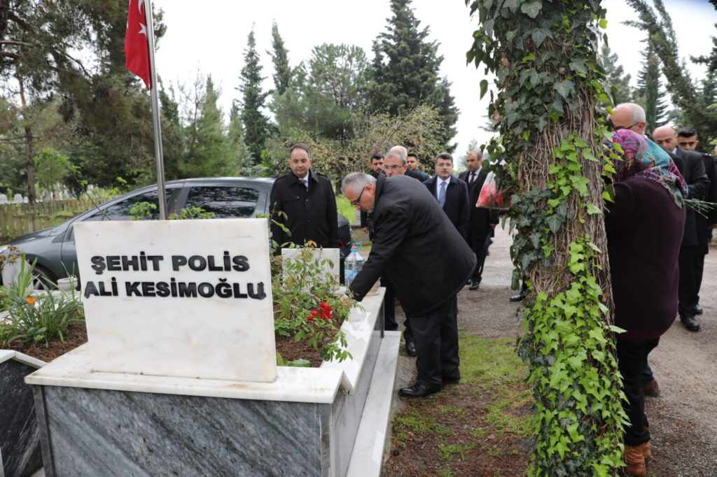 Bafra'da arife günü mezarlıklar doldu