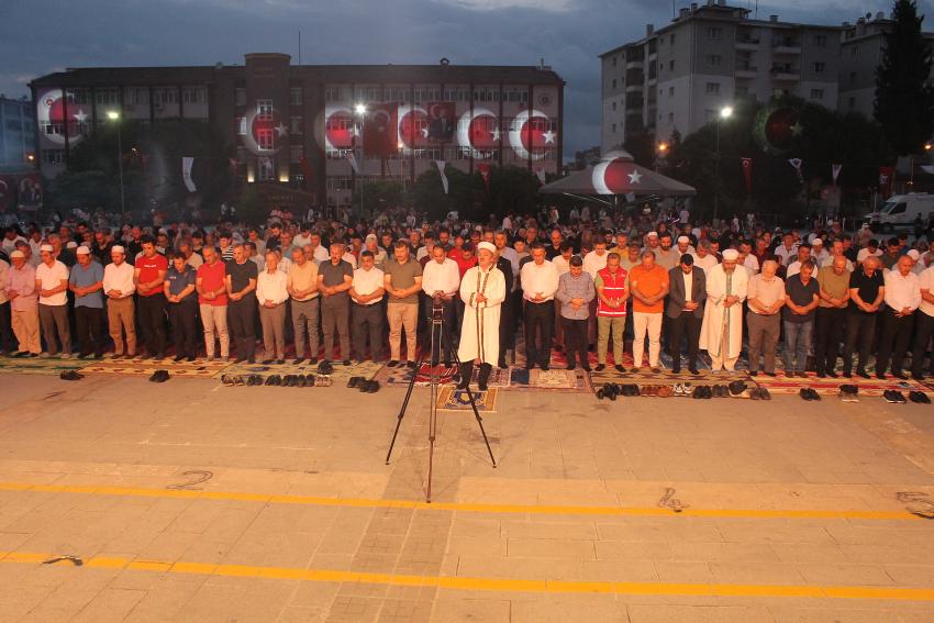 Bafra'da 15 Temmuz Demokrasi ve Milli Birlik Günü Coşkuyla Kutlandı