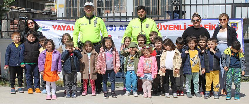 Bafra'da anasınıfı öğrencilerine trafik eğitimi