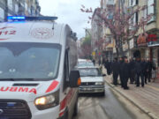 Bafra'da klima tamiri yapan kişi başının üstüne düşerek ağır yaralandı