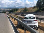 Bafra’da Kaza, Otomobil Refüje Çarptı