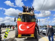BAFRA`LI ÇİFTÇİ 600 TRAKTÖR YOLLARA ÇIKTI