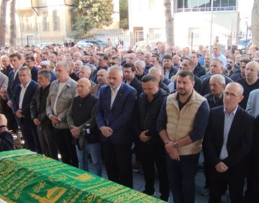 Bafra’nın Sevilen Eczacısı Ünal Ataseven Son Yolculuğuna Uğurlandı